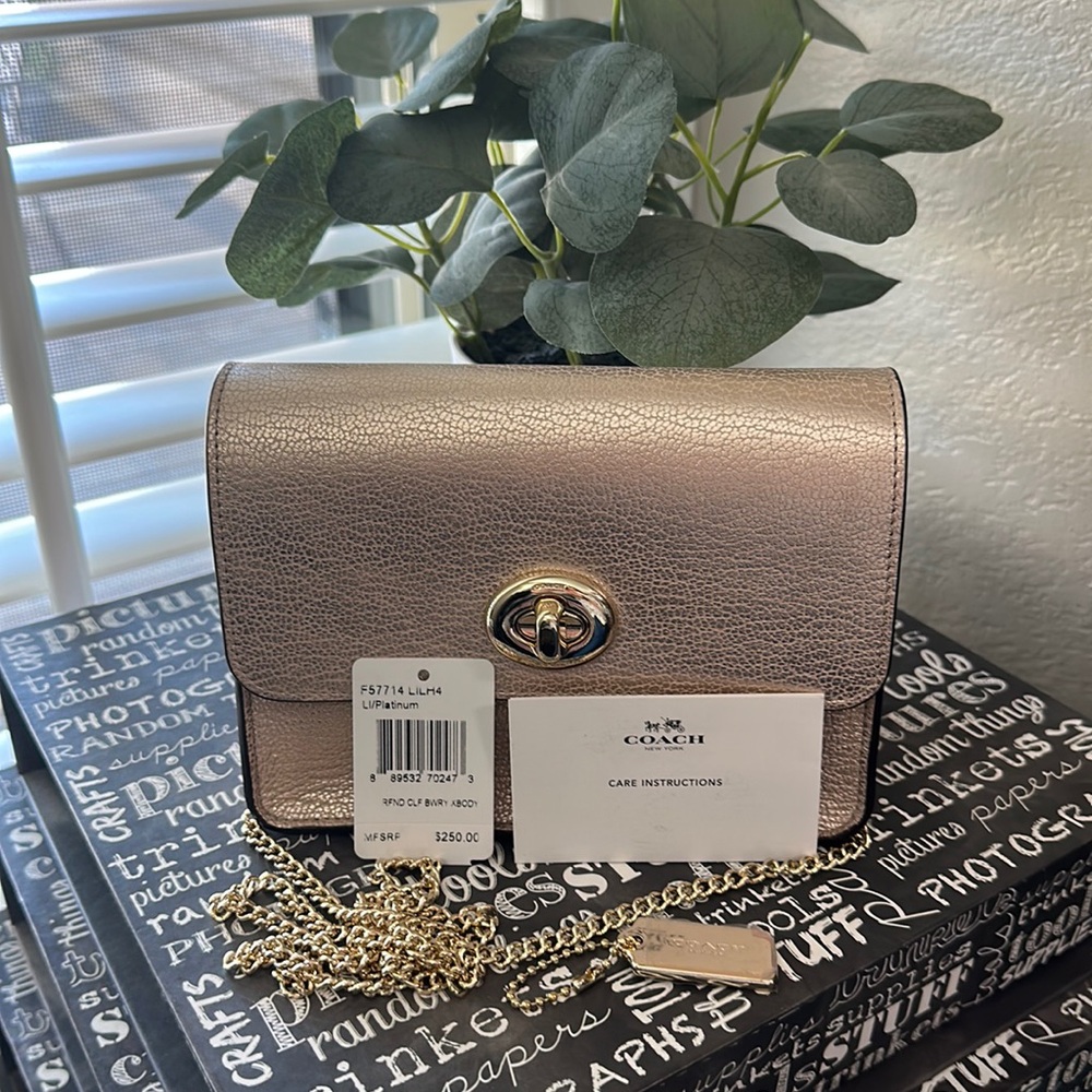 NWT Coach Bowery crossbody in the color platinum.